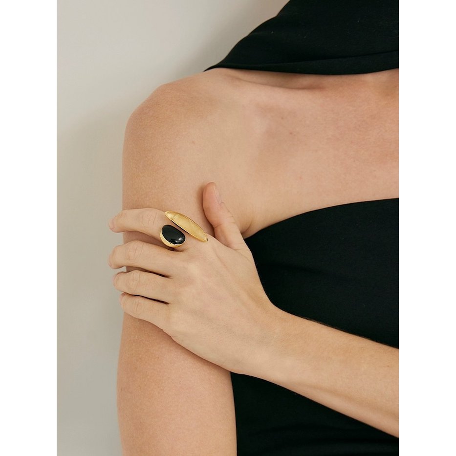 Bold Minimalist Gold Rutilated Quartz Ring - Glow and Vital