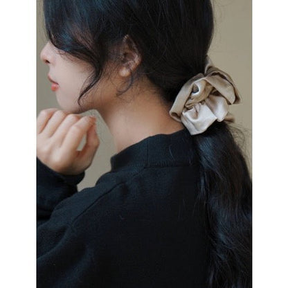 Chique 100% zijden rokontwerp haarscrunchie - dubbellaags - 19 mm - Glow and Vital