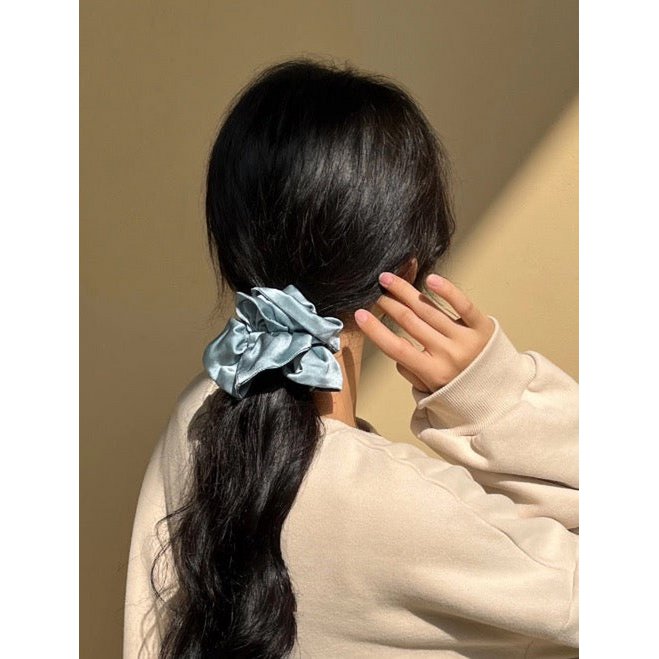 Chique 100% zijden rokontwerp haarscrunchie - dubbellaags - 19 mm - Glow and Vital