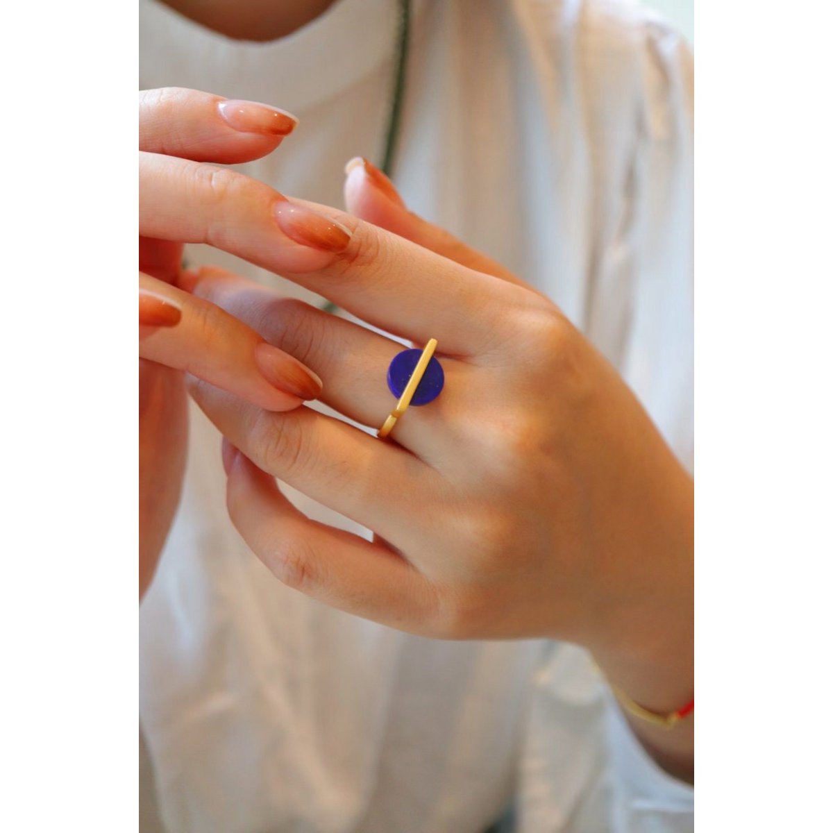 Goud vermeil minimalistische ronde edelsteen ring - verstelbaar - Lapis Lazuli - Glow and Vital